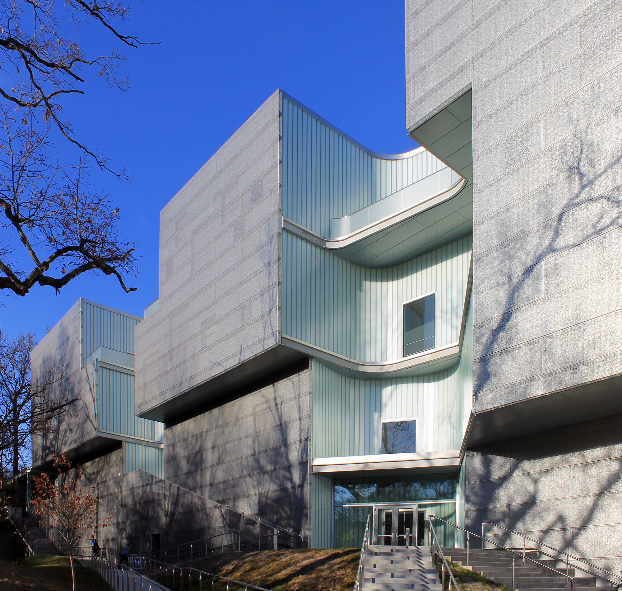 University of Iowa Visual Arts Center, featuring curved channel glass walls by Bendheim.