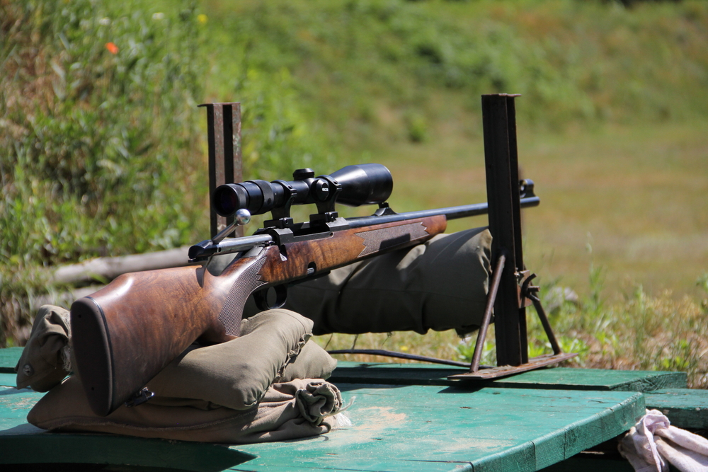 When the hunter decides to stop and aim, this device can then be deployed to stabilize the user’s hunting rifle by providing support at both the front and the rear of the weapon.