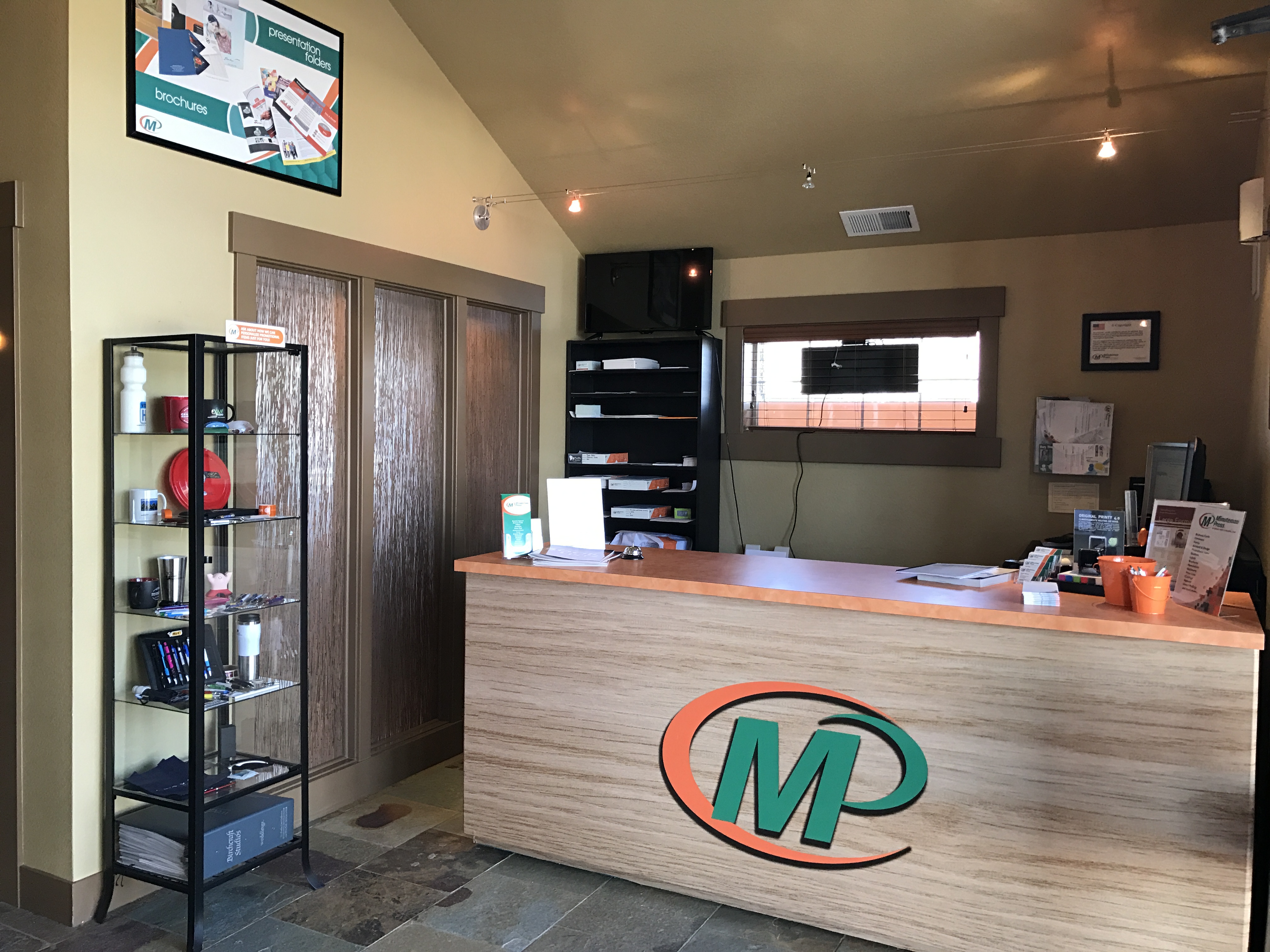 Minuteman Press franchise, Bend, OR – lobby