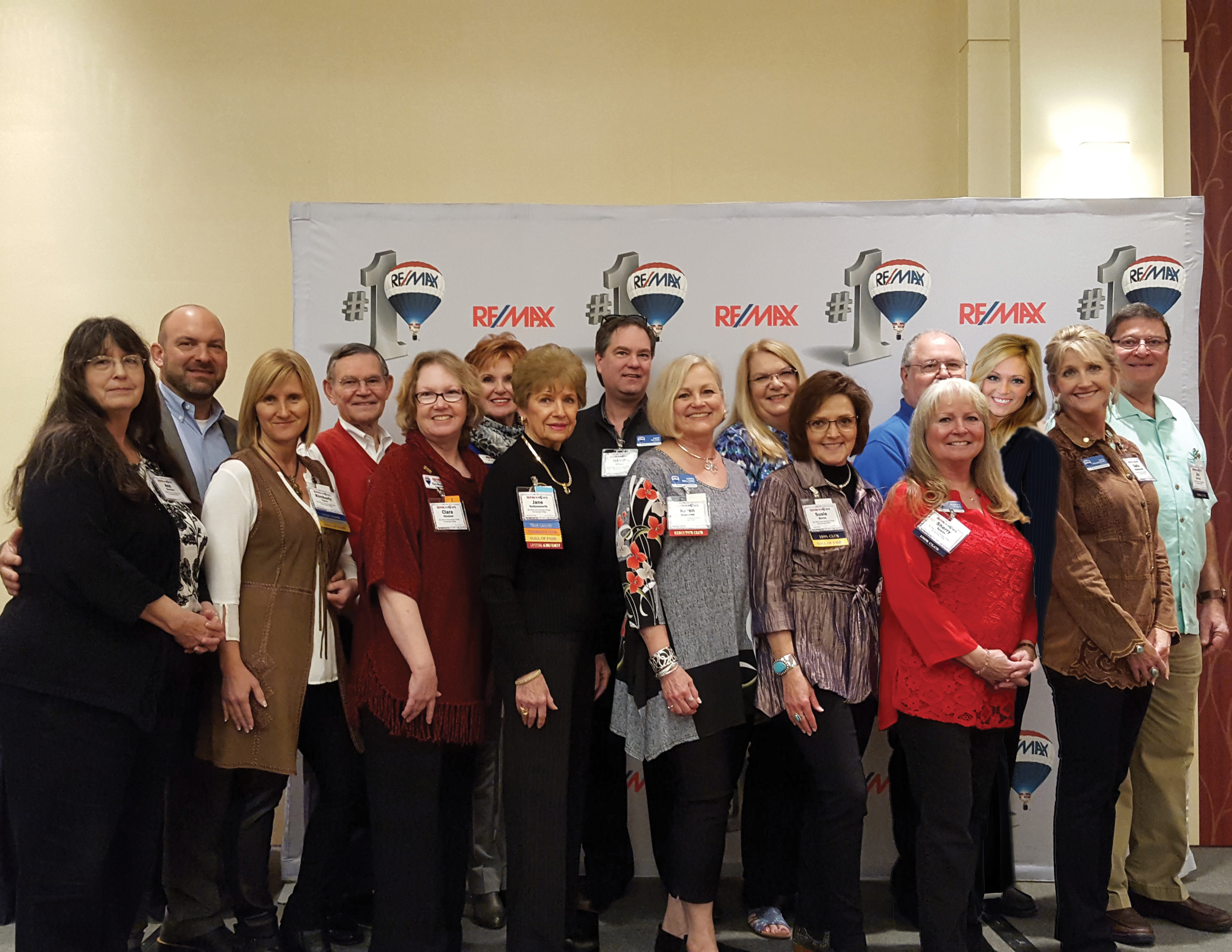 RE/MAX of Hot Springs Village agents received awards at the recent RE/MAX Knows Arkansas Outstanding Agent Awards Celebration