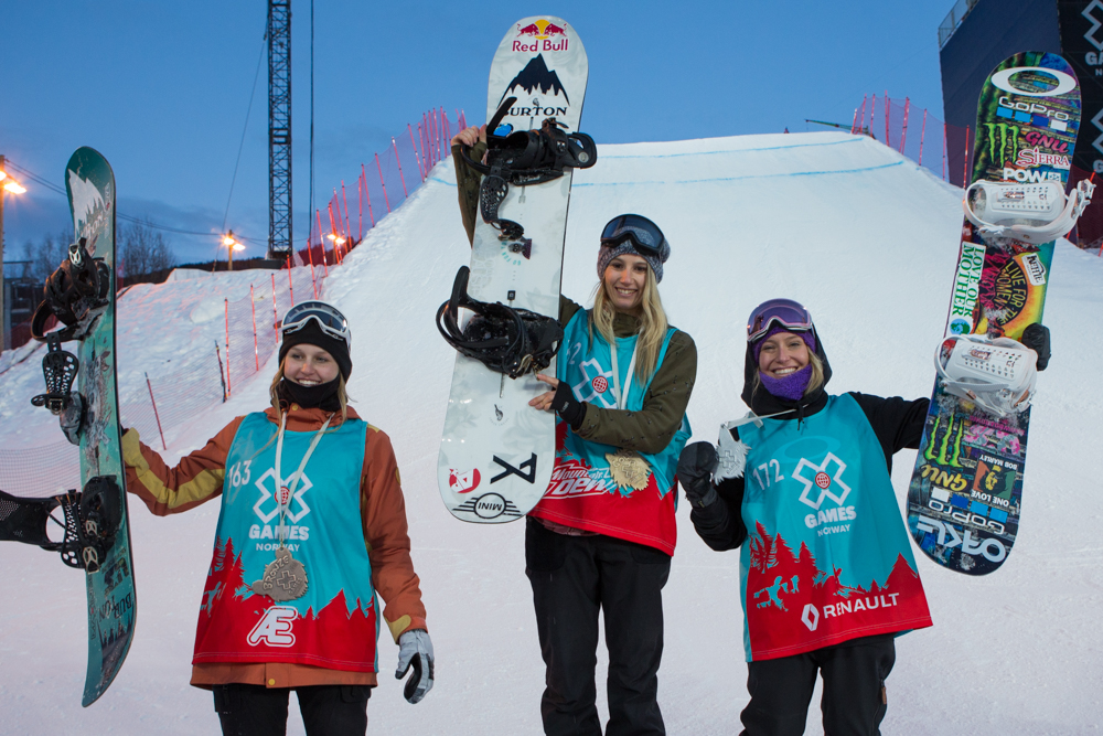 Monster Energy's Jamie Anderson Grabs Silver in Snowboard Slopestyle at X Games Norway