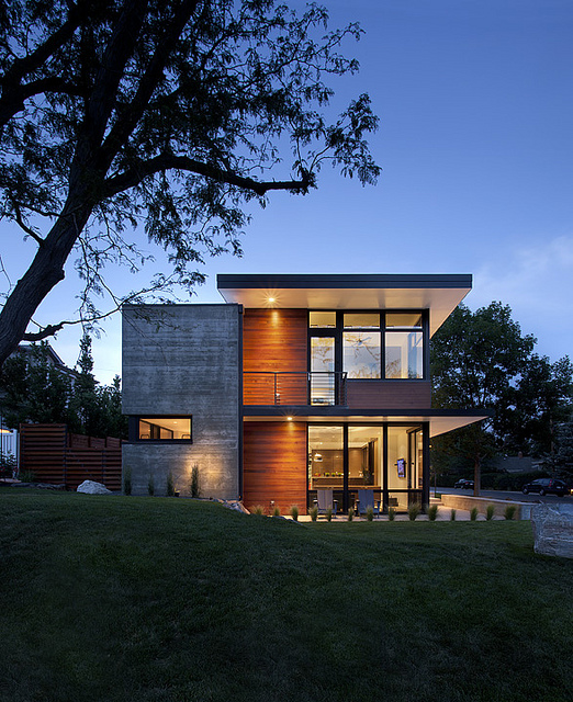 The Dihedral house is one example of Arch11’s heirloom home designs and was featured on the cover of Colorado Homes & Lifestyles to reflect the award-winning work of E.J. Meade (photo: Raul Garcia).