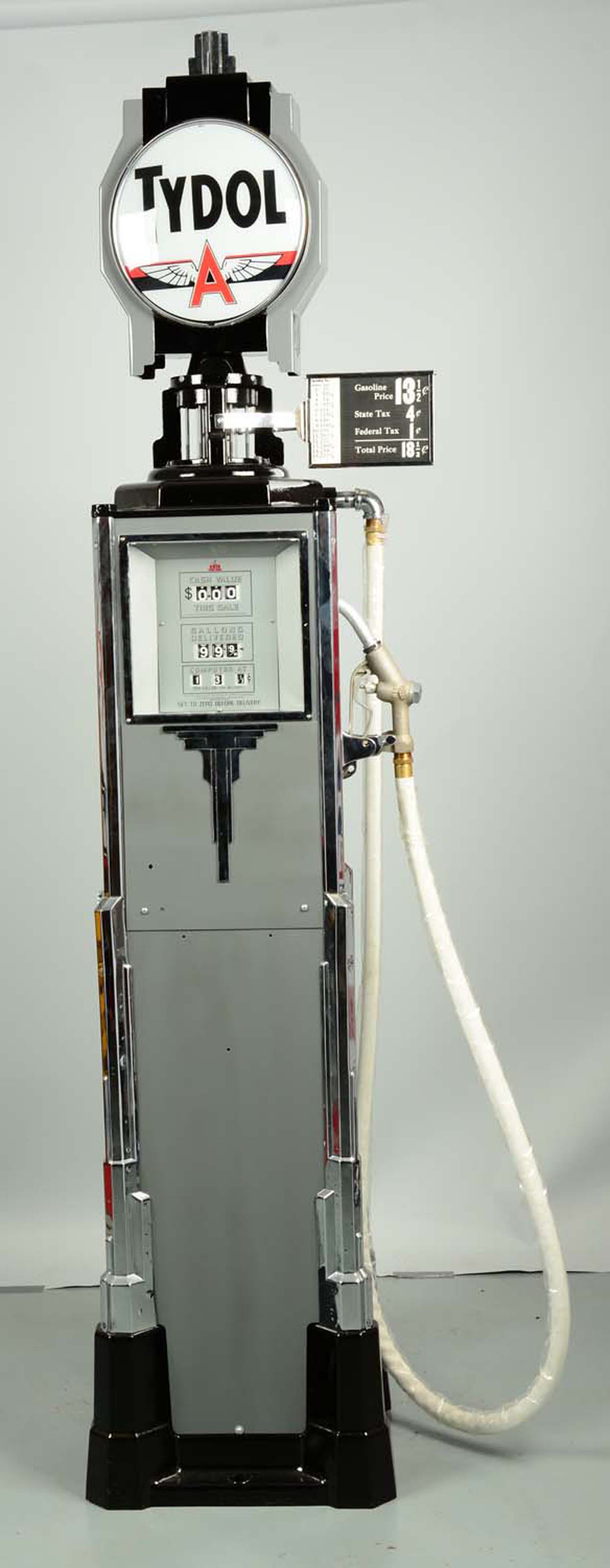 Erie Model #53 Cash Recorder Clockface Gas Pump, Estimated at $15,000-30,000.