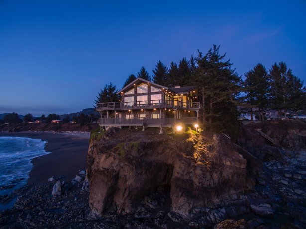 Cascade Sotheby's International Realty enjoys growing presence on Oregon Coast.