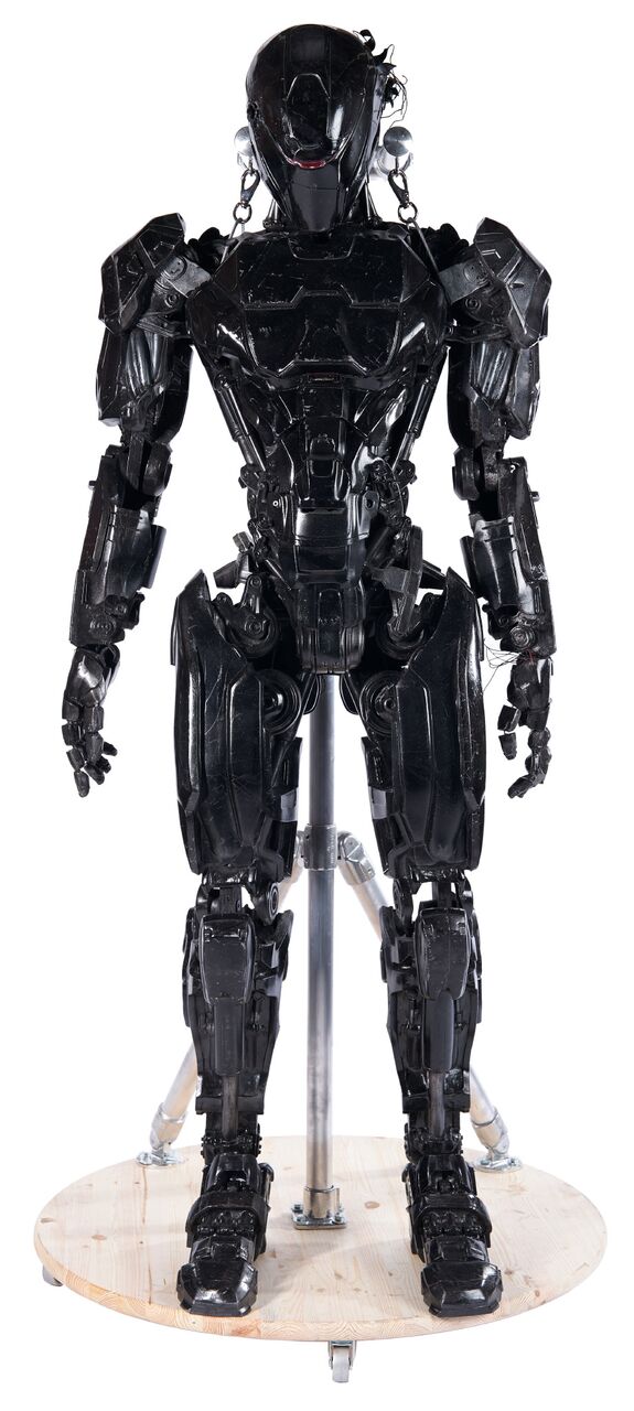 RoboCop (2014) - Full Sized EM-208 Battle Damaged Robot