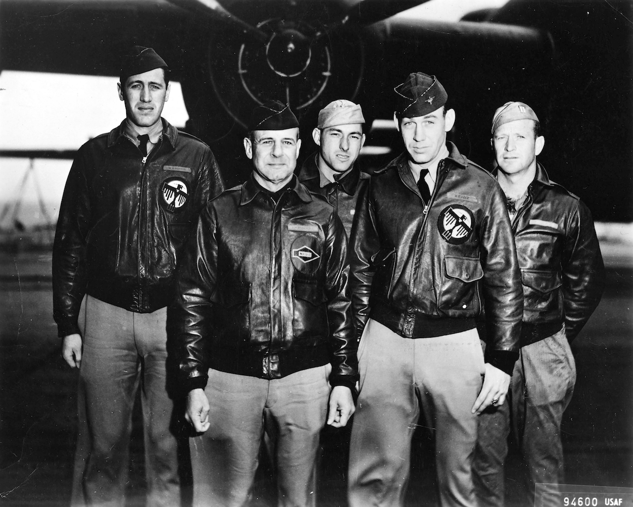 The crew of Doolittle Raiders aircraft #1. Jimmy Doolittle is second from left; Dick Cole is co-pilot and second from right.