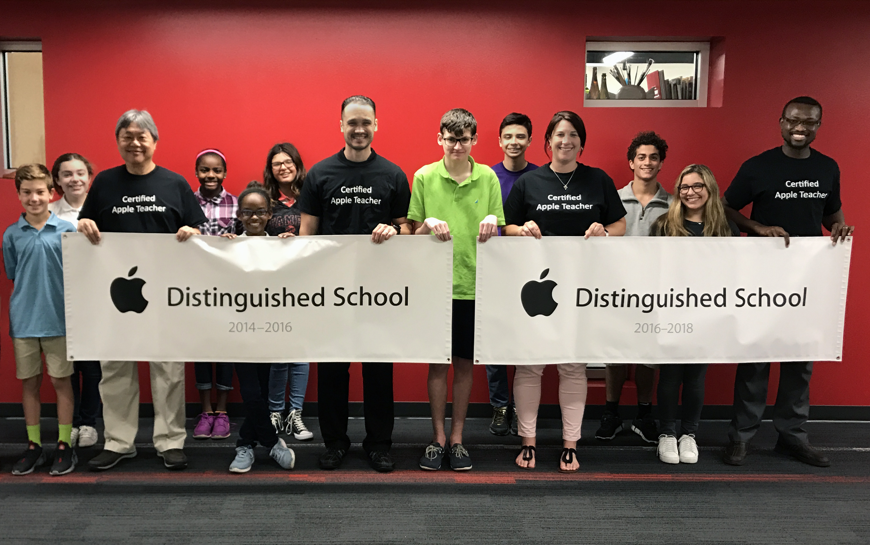 Faculty and students celebrate Tampa Prep being named an Apple Distinguished School for the second time.