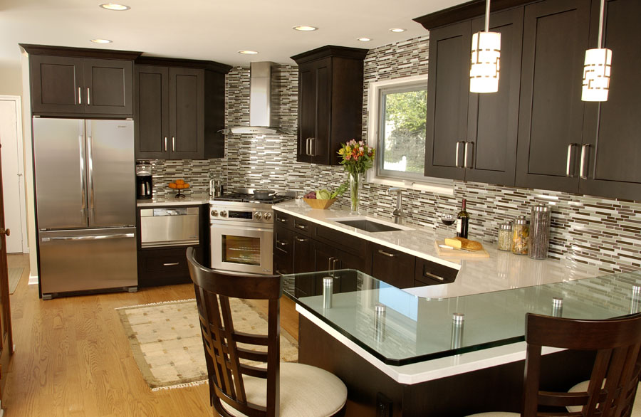 Luxury kitchen design by Linda Larisch CMKBD of Drury Design.