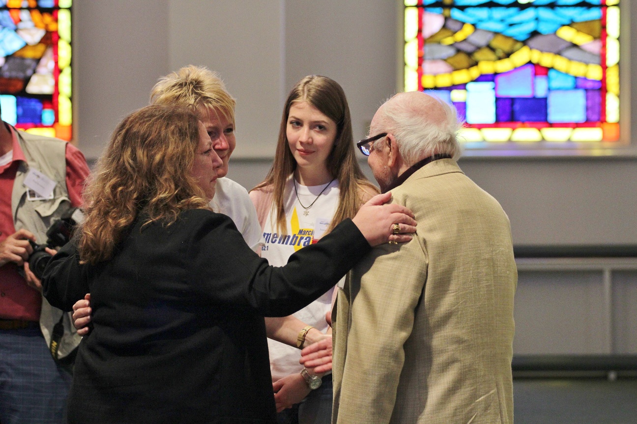 Al Marks survivor of 4 camps and daughter Karen reconcile with repentant Nazi descendants