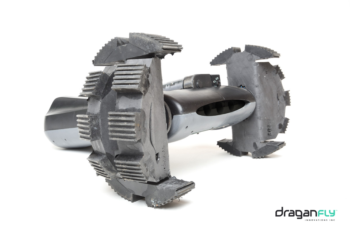 The DraganScout’s patented folding wheel design allows the wheel to morph from a fast running round shape to a claw shape for tackling stairs or other obstacles.