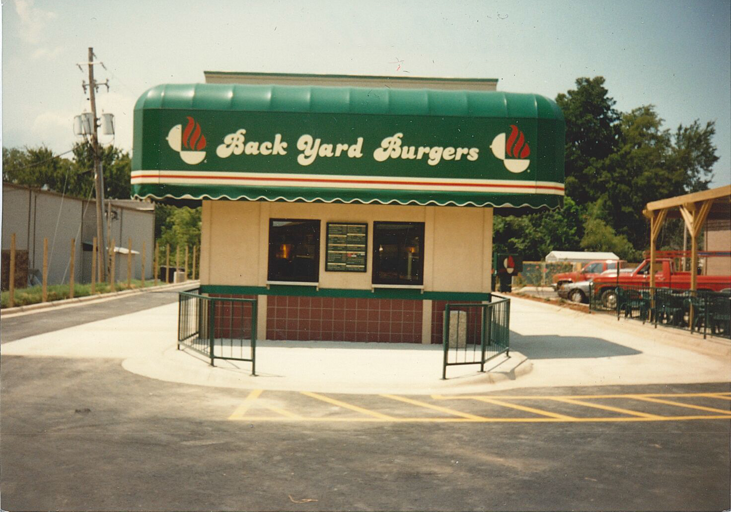 1987 First Back Yard Burger Restaurant Cleveland, MS