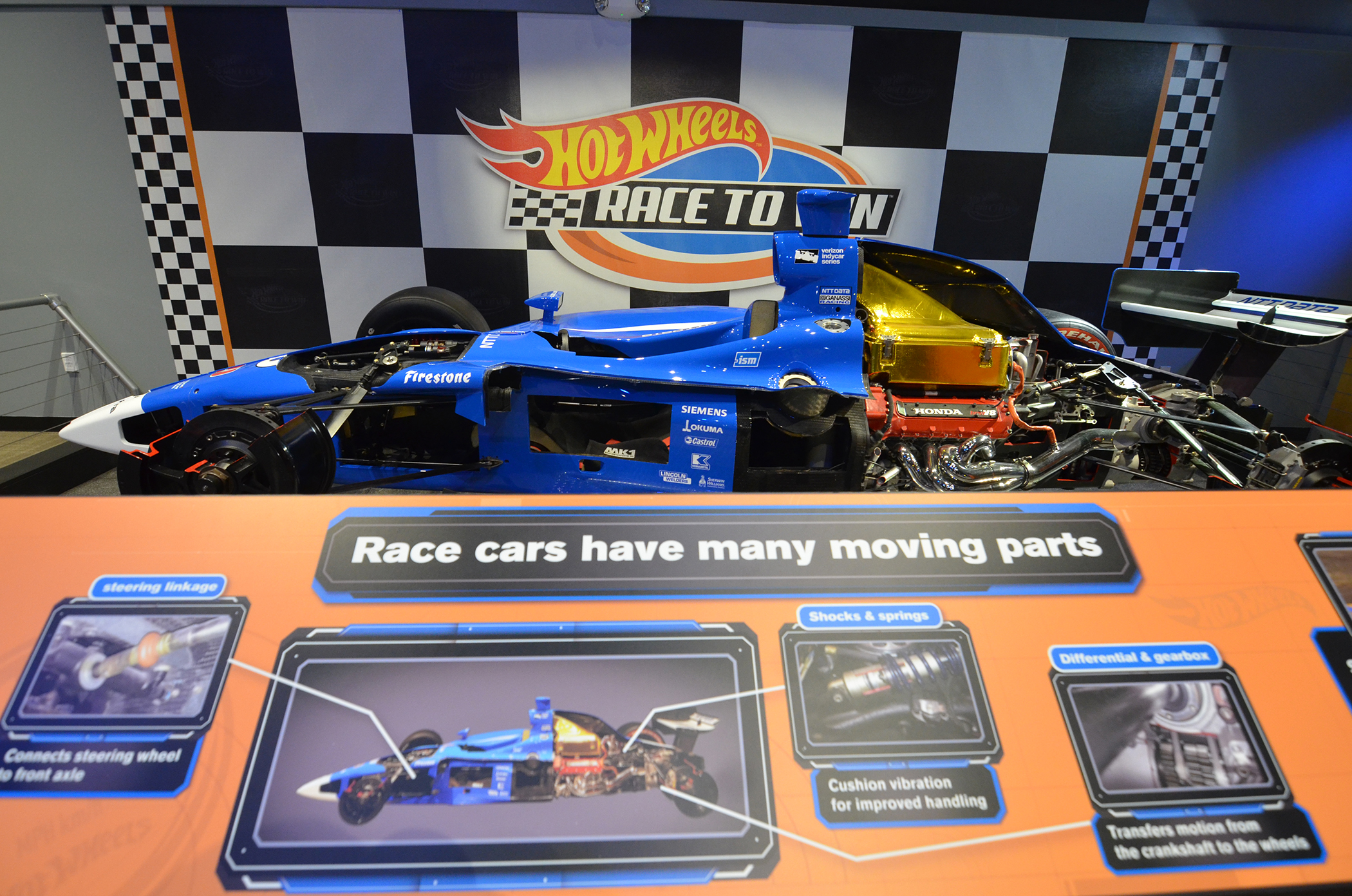 IndyyCar cutaway at Hot Wheels™: Race to Win™
