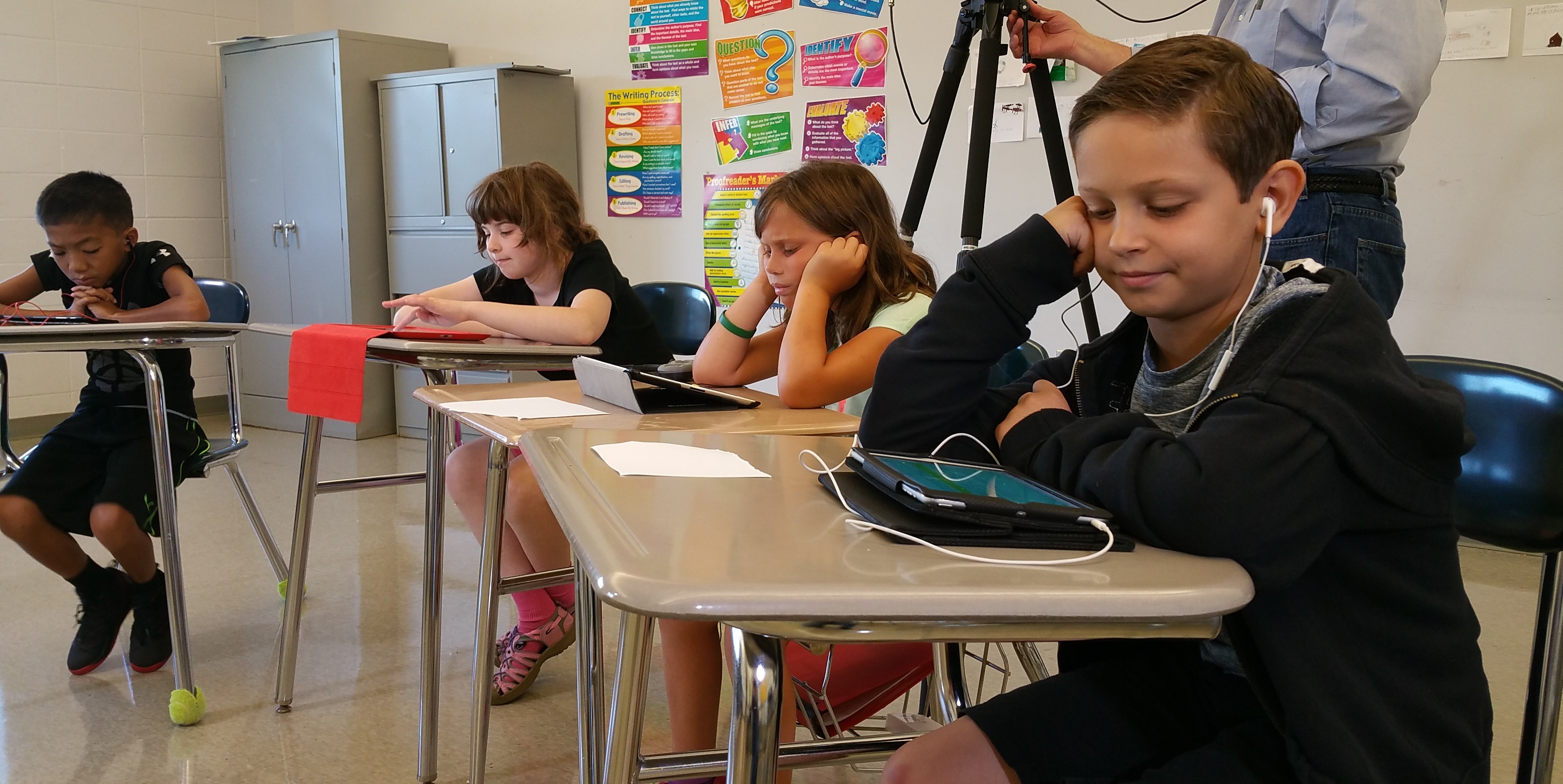 Students access Learning Ally's cloud-based library of audio textbooks and literature on their personal computers, tablets and smartphones, in class or at home.