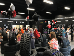 RNR Tire Express and Custom Wheels franchise expansion in Missouri