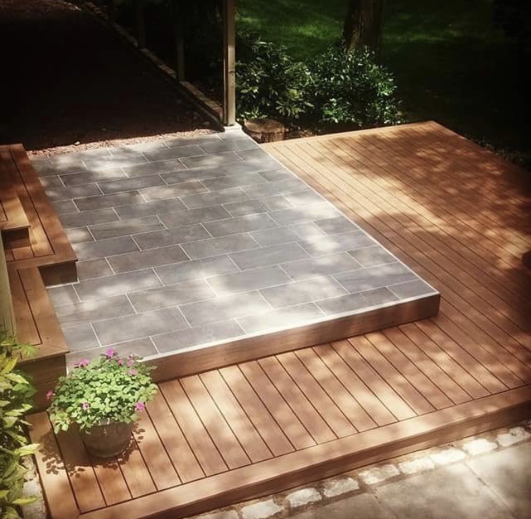Collinsgru and his deck crew select outdoor products like CAMO to enhance installation, aesthetics and comfort for customers.
