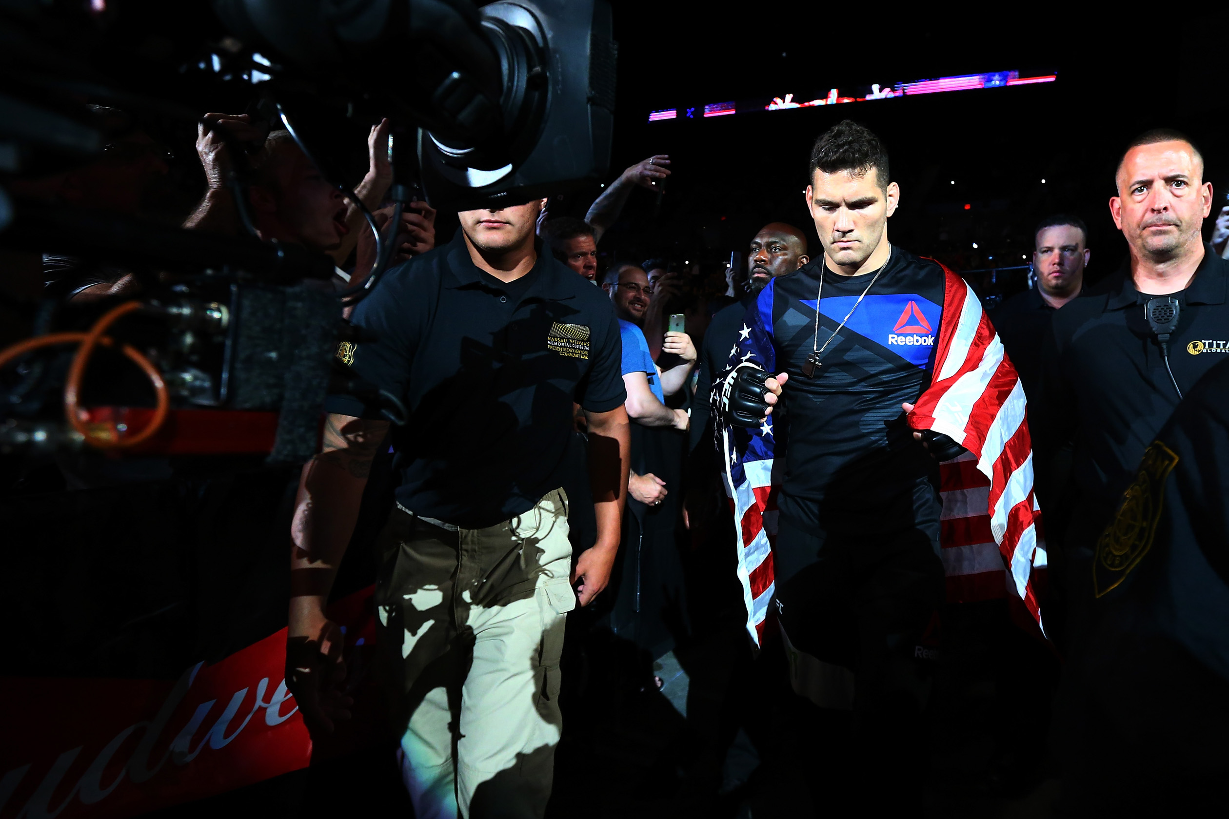 Monster Energy’s Chris ‘The All American’ Weidman Chokes Out Kelvin Gastelum  At UFC on Fox 25