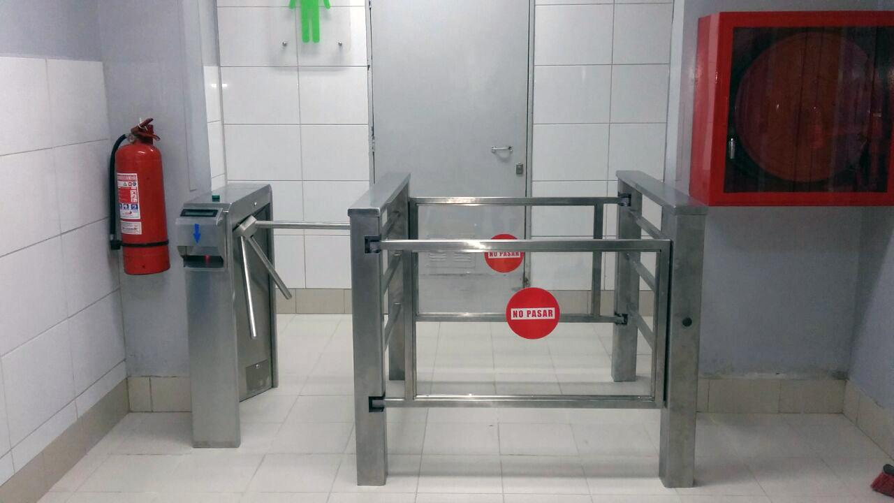 Boon Edam’s Trilock 60 tripod turnstiles effectively manage user access for these public restrooms