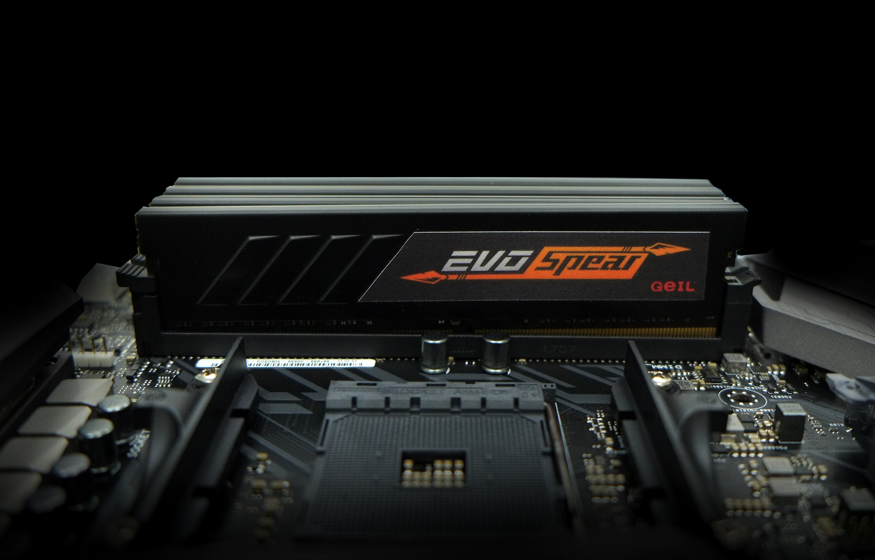 GeIL EVO SPEAR DDR4 Quad Channel Kit on Motherboard