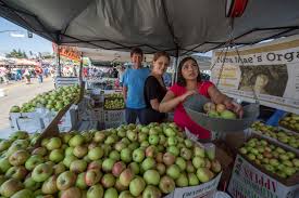 Nana Mae's Organics at the market