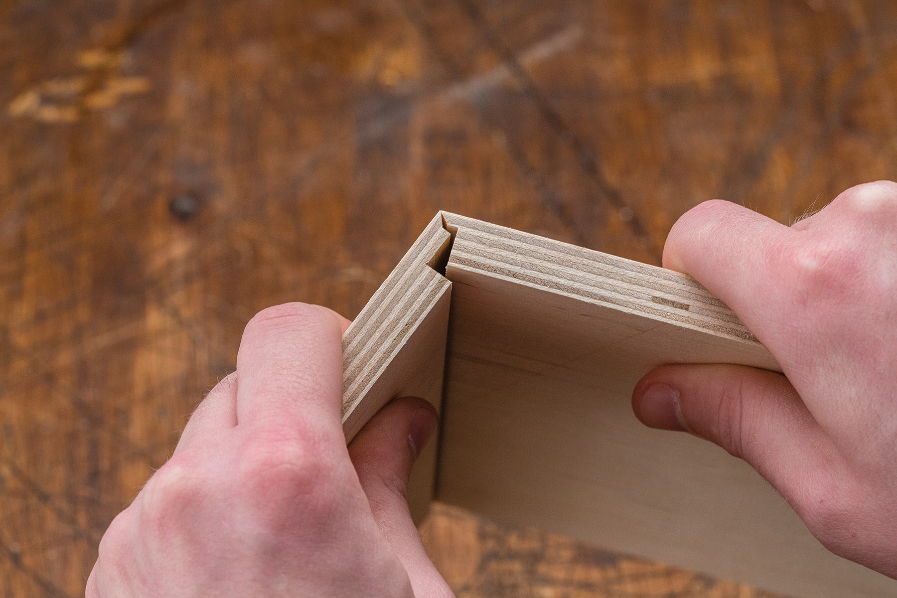 When compared to a simple v-groove miter fold, the Rockler Miter Fold makes a joint that is stronger, easier to clamp and less prone to glue squeeze-out.
