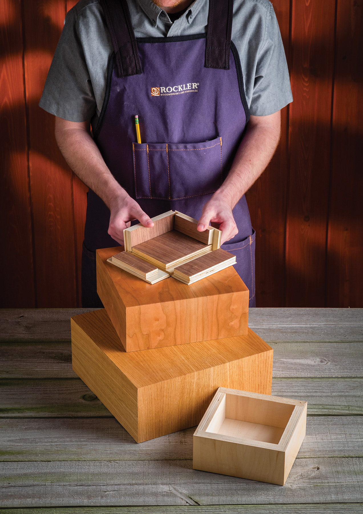 With the Rockler Miter Fold Dado Set One, users can create one box from a single sheet of material, perfectly matching the grain, at all four edges.