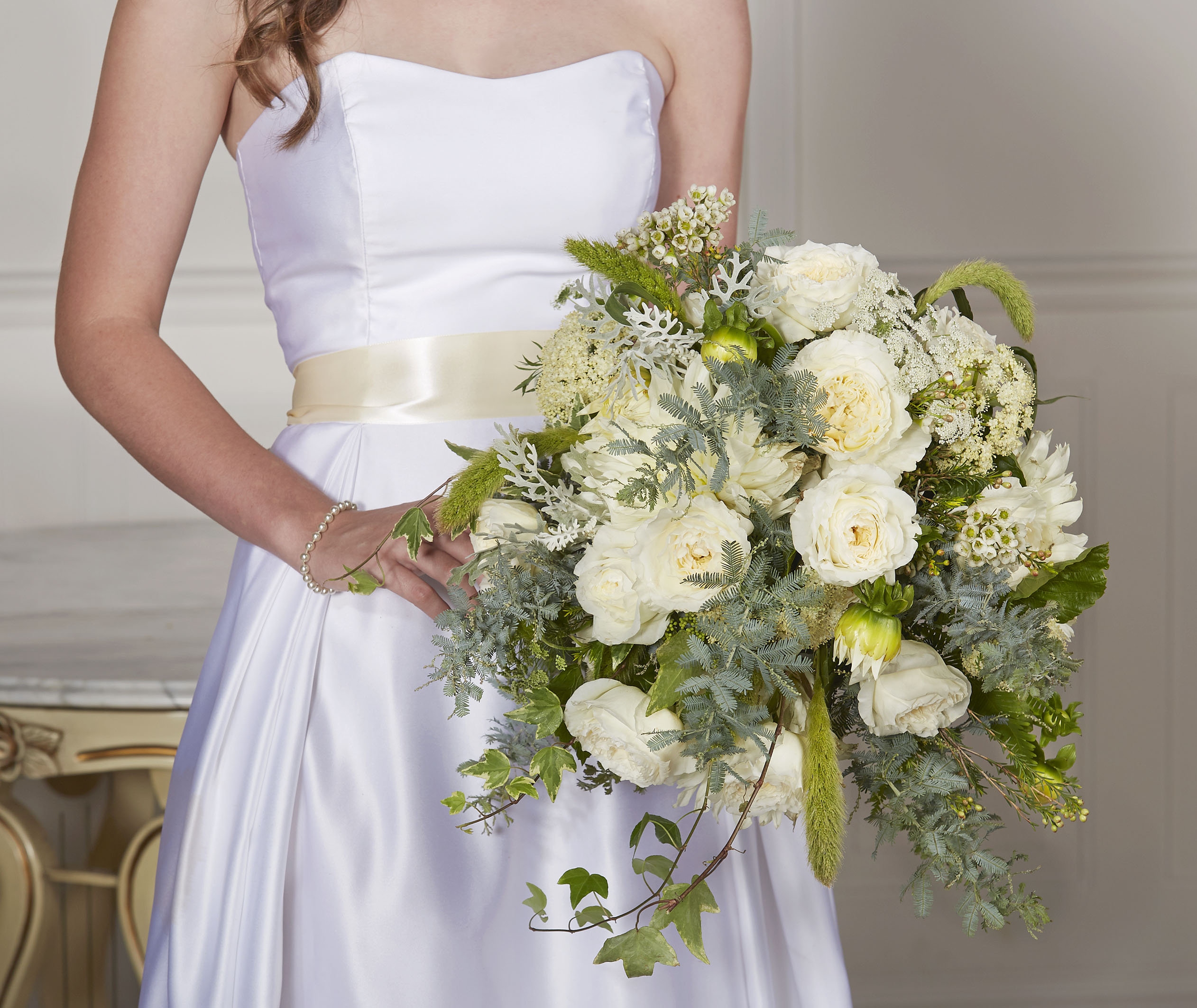 Brides wants floral bouquets that are larger, more freeform, and showcase nature.