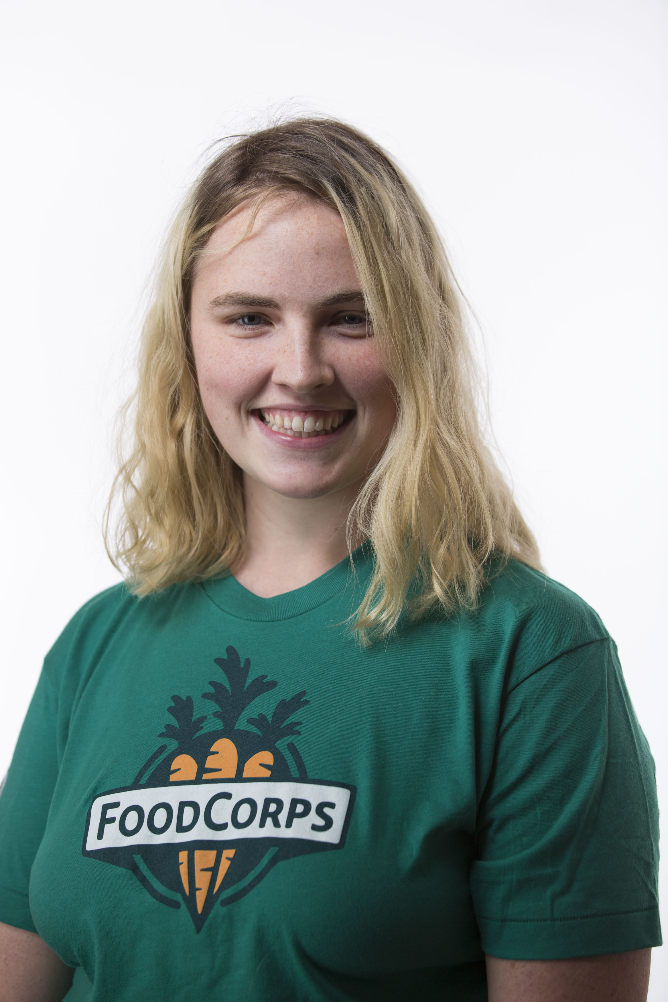 Lauren Burke, a FoodCorps service member, is the 2017 winner of the C&S Wholesale Grocers Victory Growers Award.