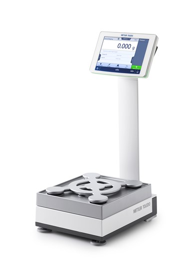 XPR precision balances' optional ErgoStandTM allows the terminal to be placed closer to eye level. This reduces the balance’s footprint while helping to eliminate the neck-strain risk associated with