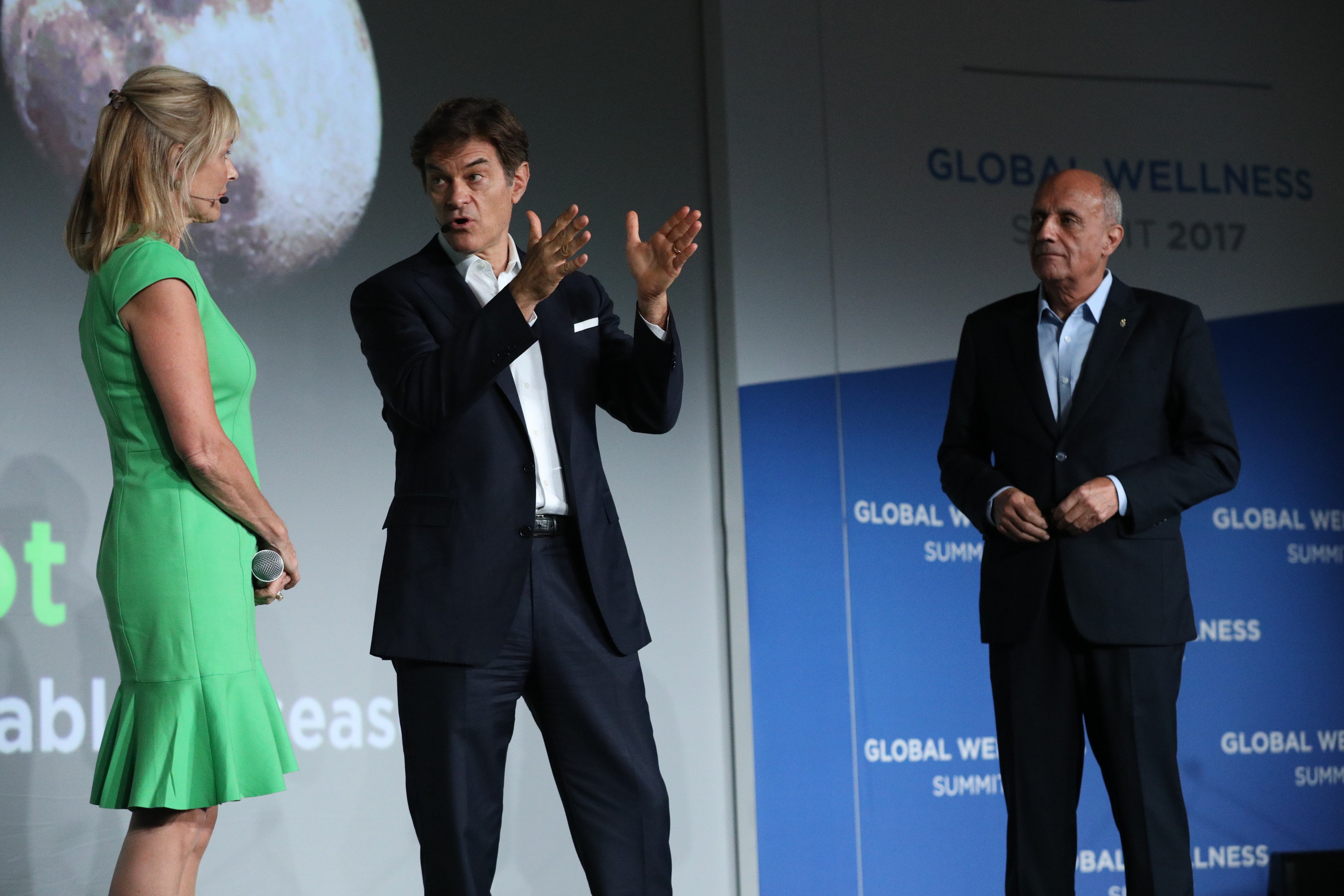 Dr. Mehmet C. Oz underscored the importance of the Wellness Moonshot, announced by the Global Wellness Institute at the 2017 Global Wellness Summit.