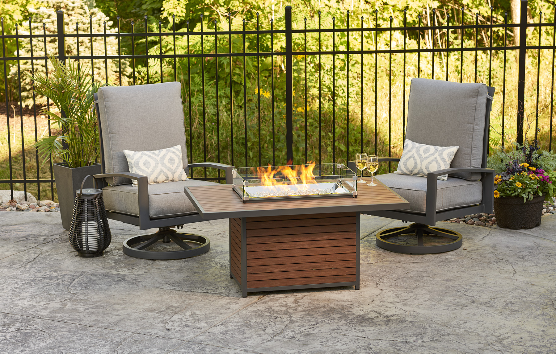 Kenwood Chat Gas Fire Pit Table