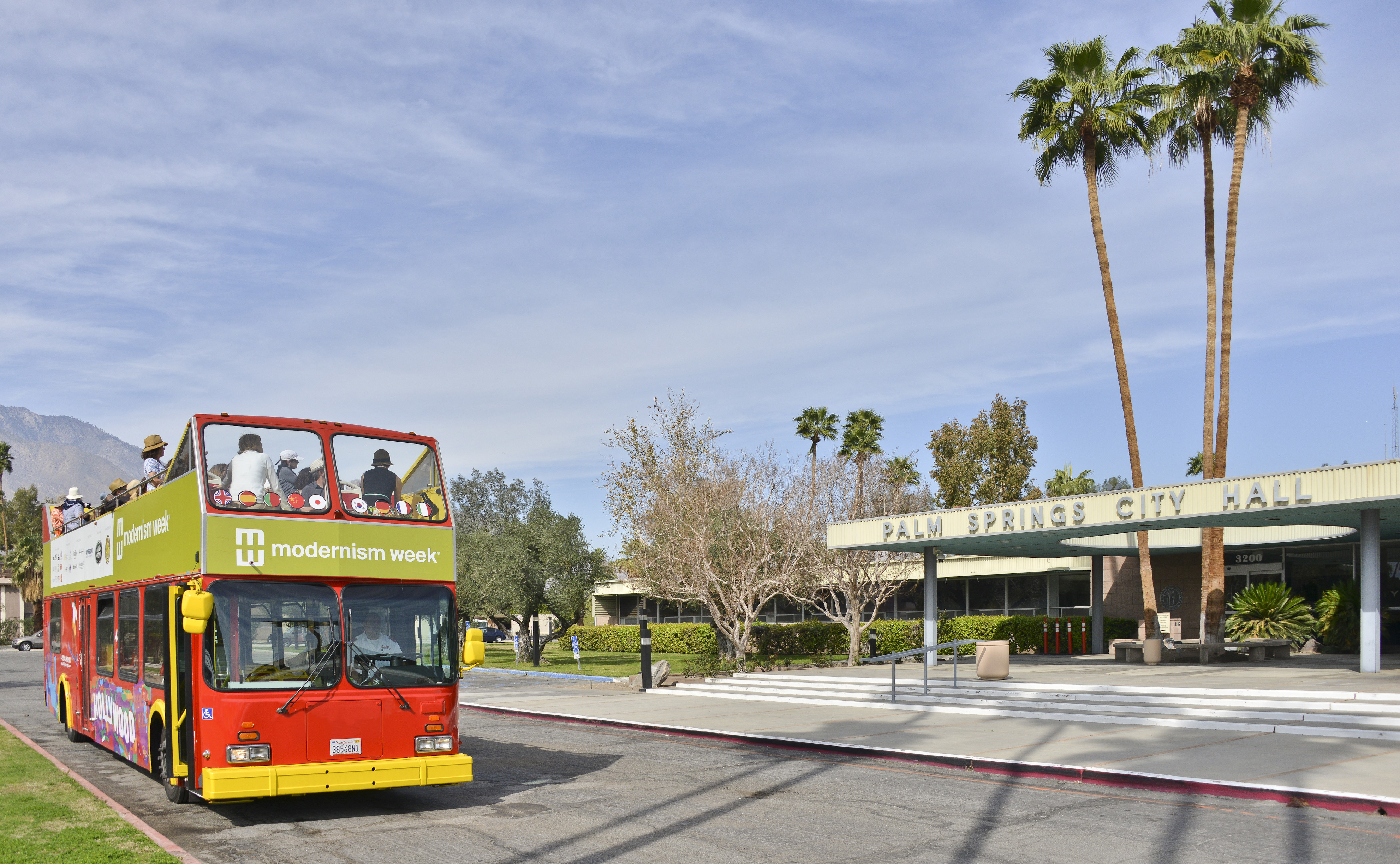 Modernism Week Bus Tour w/ Palm Springs City Hall in background - By David A. Lee