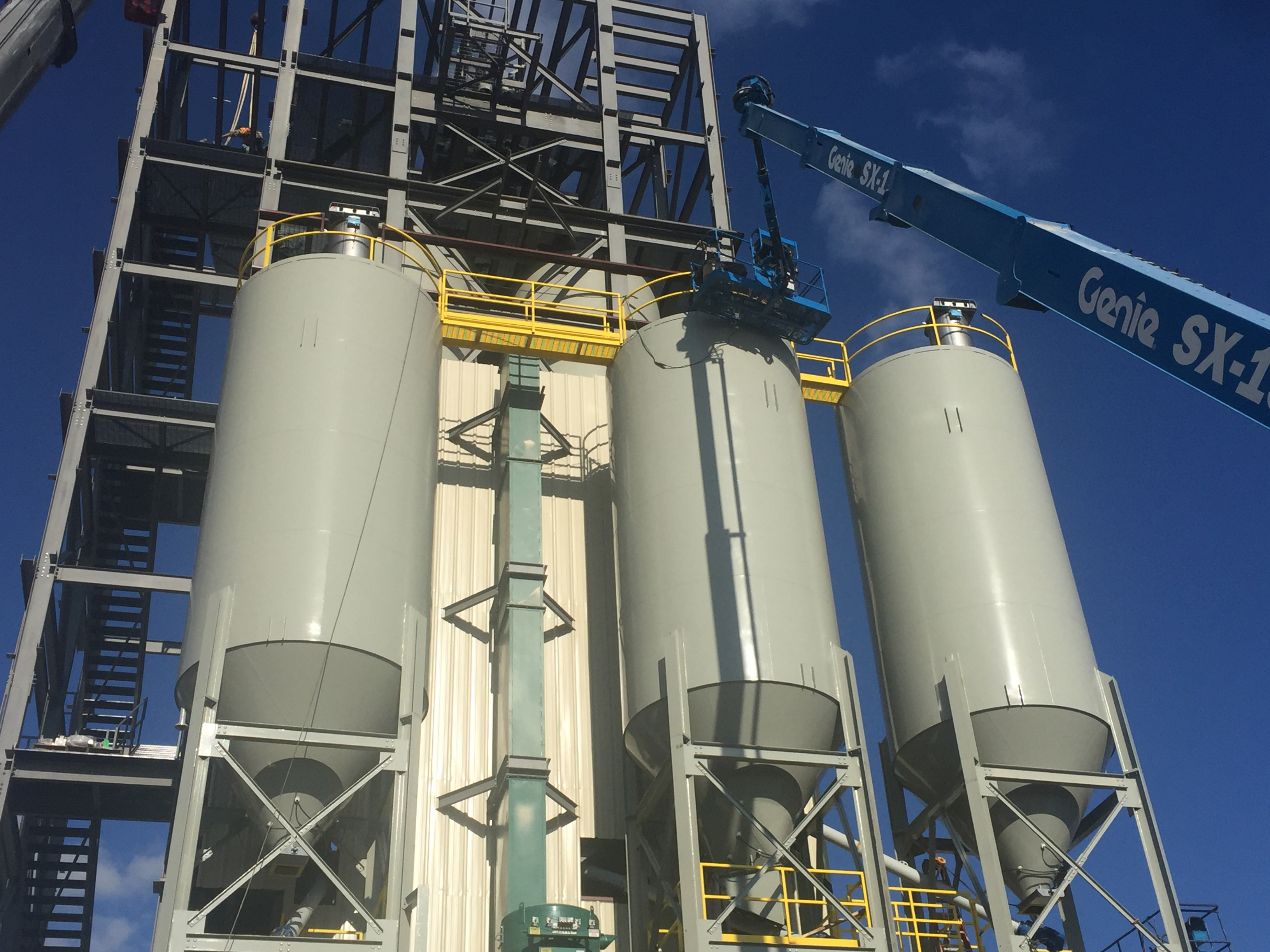 Jewell's new plant added powder silos to finish off the facility.