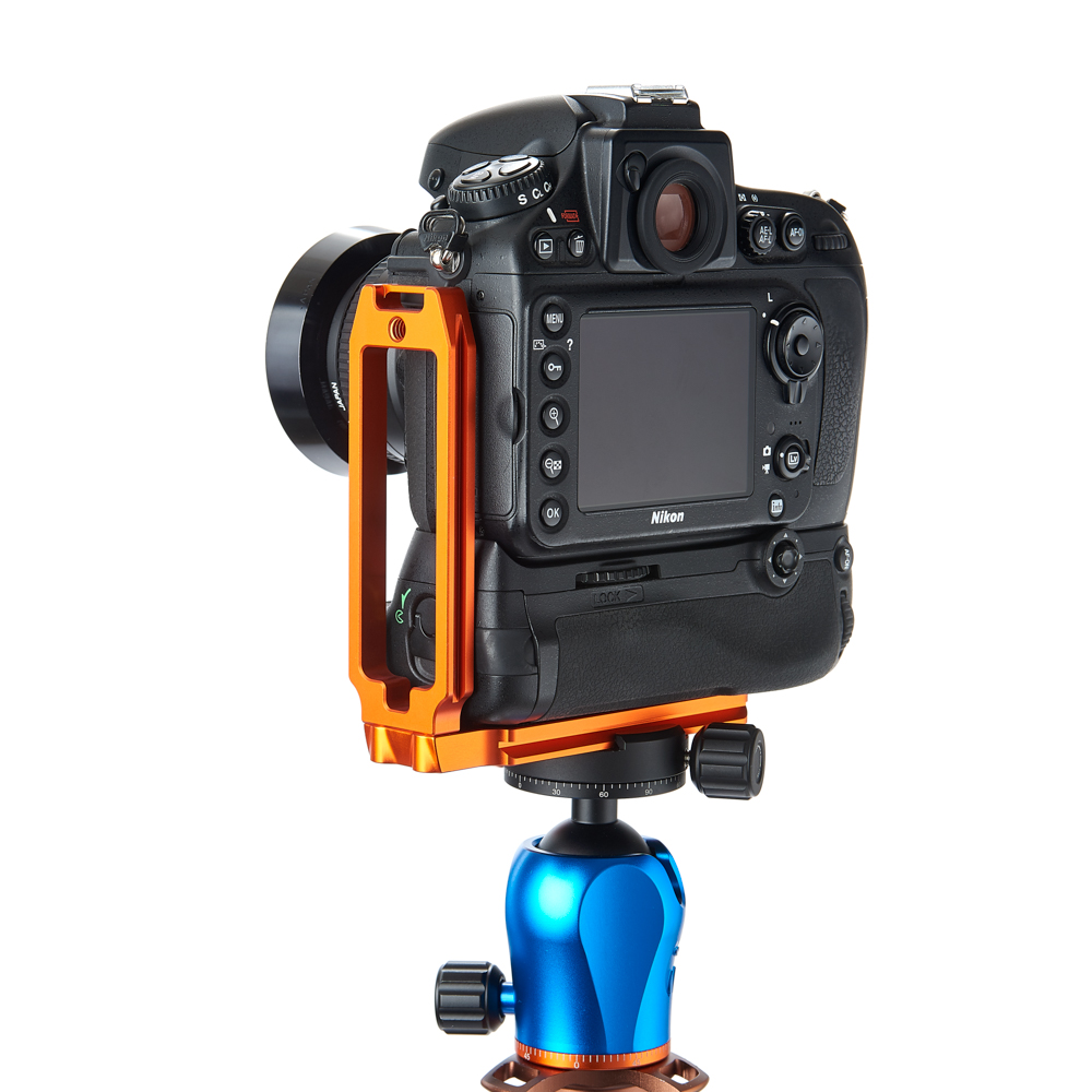 3 Legged Thing's QR11-GB is designed specifically for large pro cameras and gripped bodies