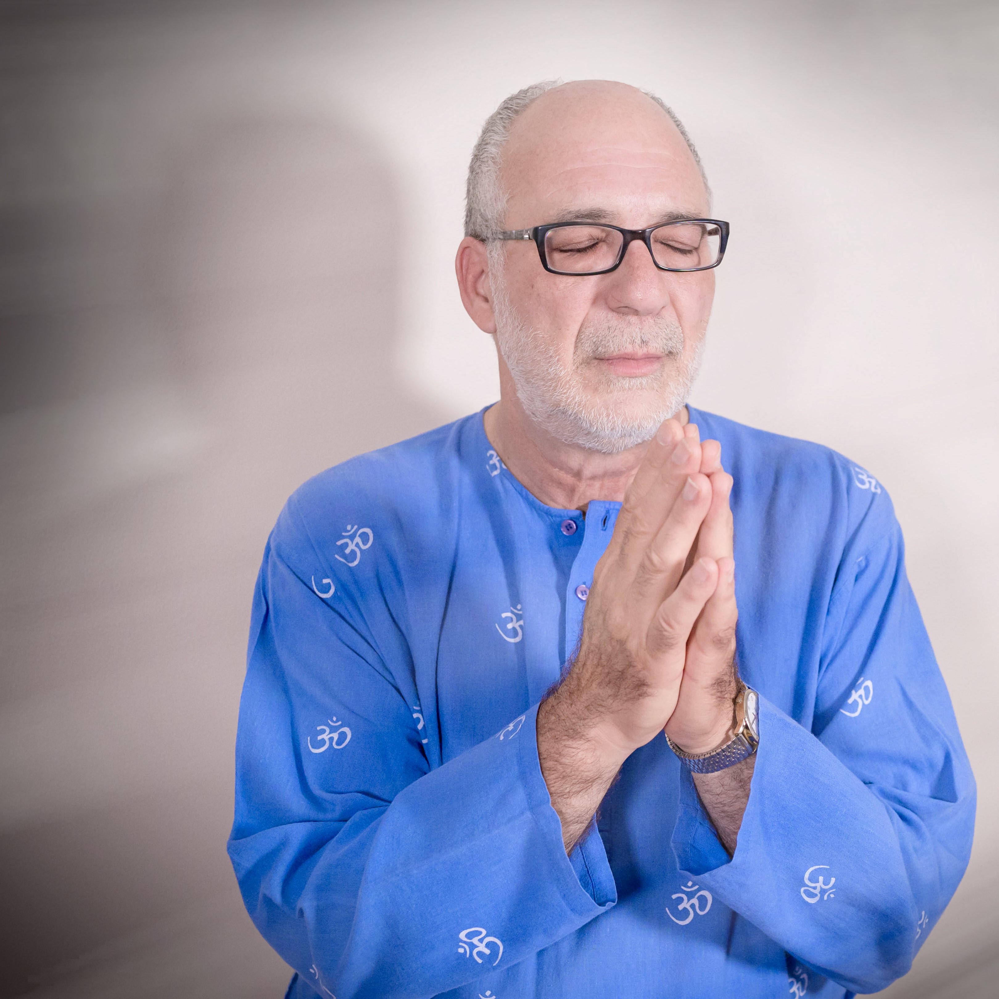 Ron Esposito on Crystal and Tibetan Bowls is just one of the VOL musicians who provides audiences with a transformative musical experience.