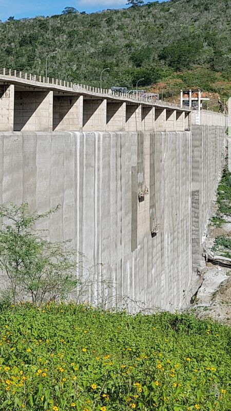 Cracks in the dam: After a multiple-year drought, the Jucazinho Dam needed to be renovated and repaired - with PENETRON crystalline technology - to ensure a waterproof and durable concrete structure.