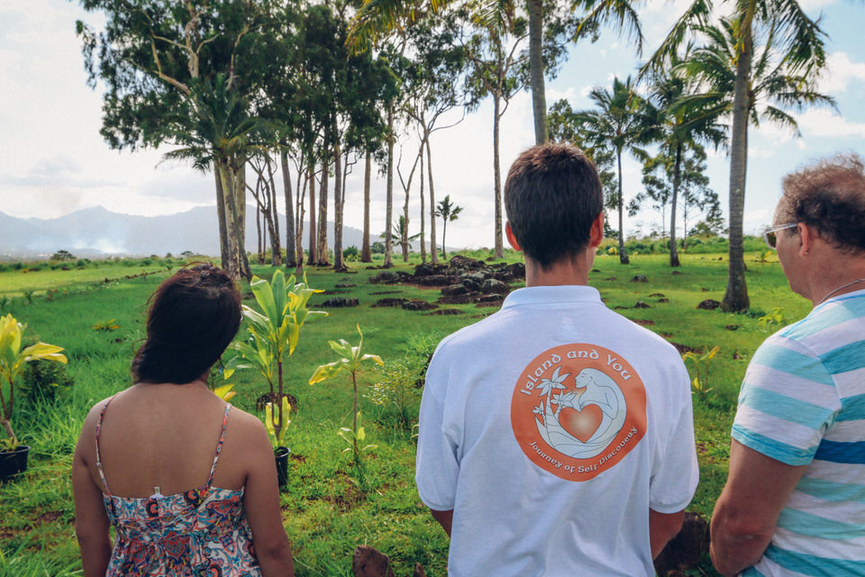 Learning about the Kukaniloko Birthing Stones