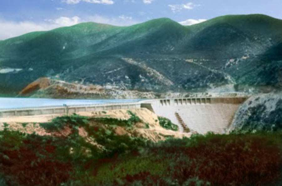 View looking upstream of St. Francis Dam prior to failure
