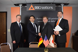 Signing Ceremony, from l to r: B9Creations Founder, CTO Mike Joyce, Mitsui Chemicals Managing Executive Officer Osamu Hashimoto, B9Creations COO Scott Reisenauer, B9Creations CEO Shon Anderson