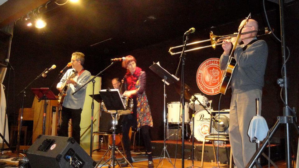 Shelley Burns and Avalon Swing Band