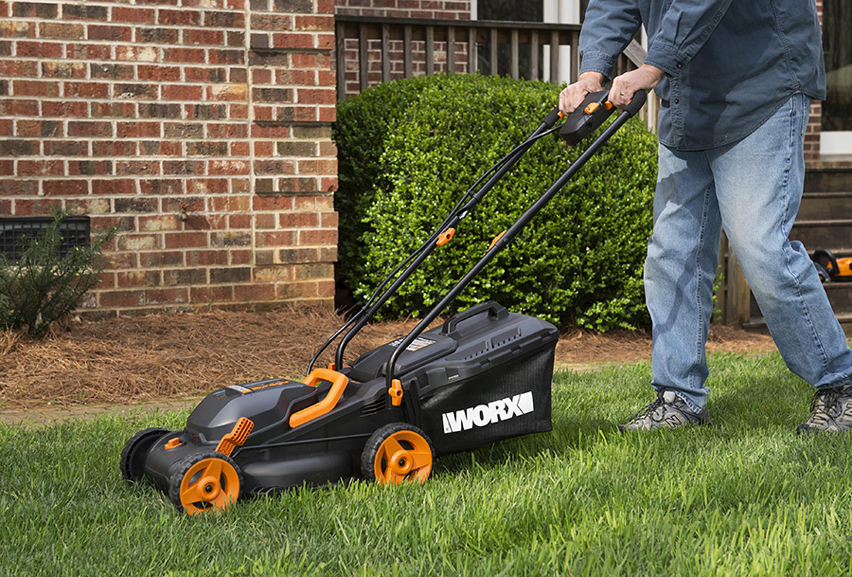 WORX 20V MAX, 14 in. Lawnmower is lightweight and highly maneuverable.