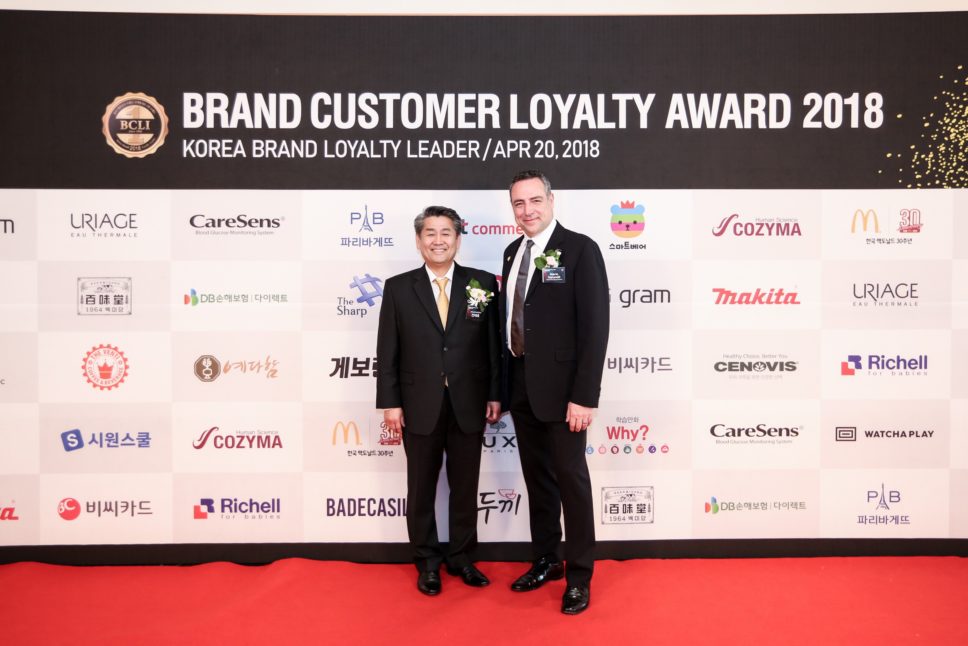 Mario Natarelli, Managing Partner, MBLM and Jun Jae Ho, Secretary General of the Korean Customers' Council