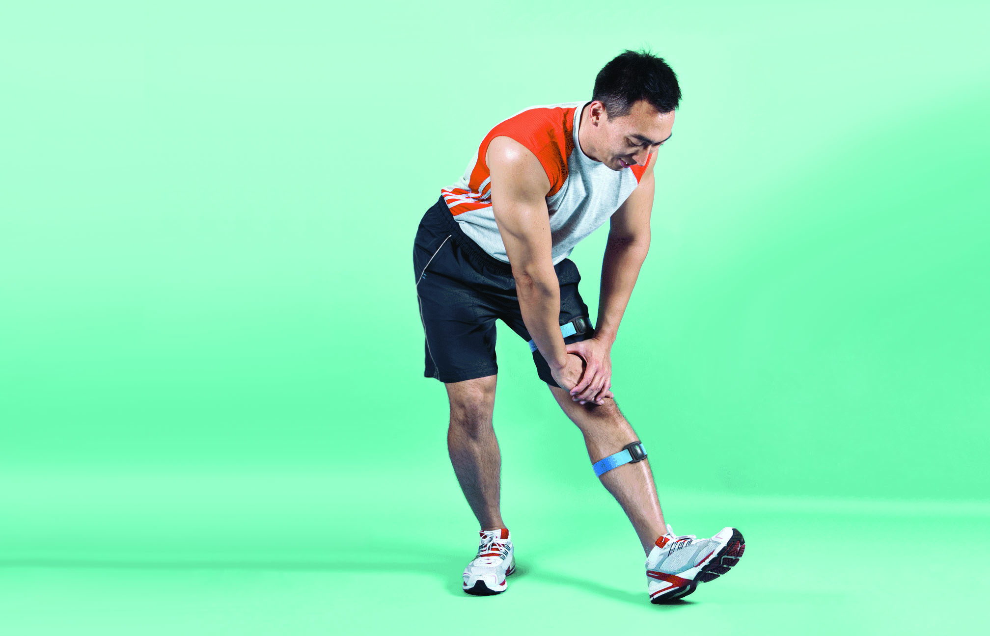 Hinge Health User with Wearable Knee Motion Sensors