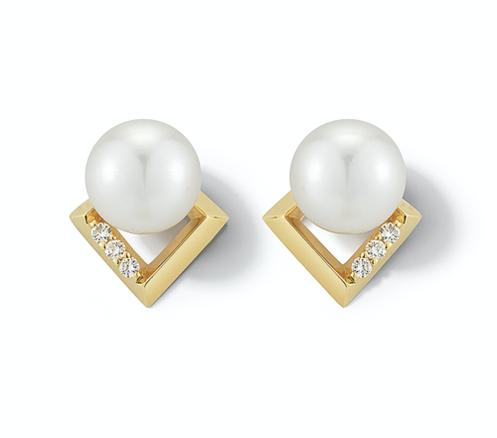 Kharis Pearl Earrings by Valani Atelier