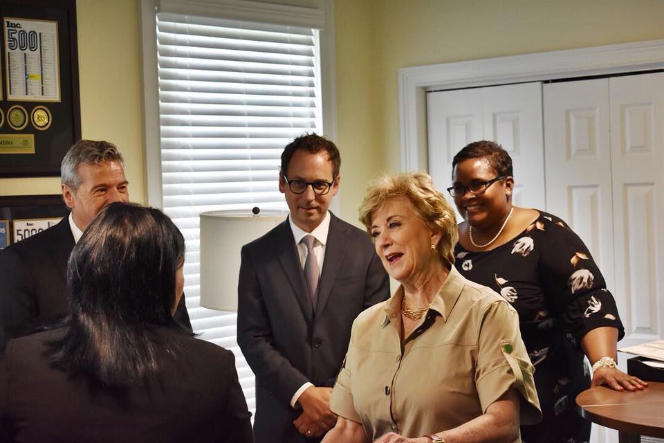 Linda McMahon meets small business employees on Ignite Tour