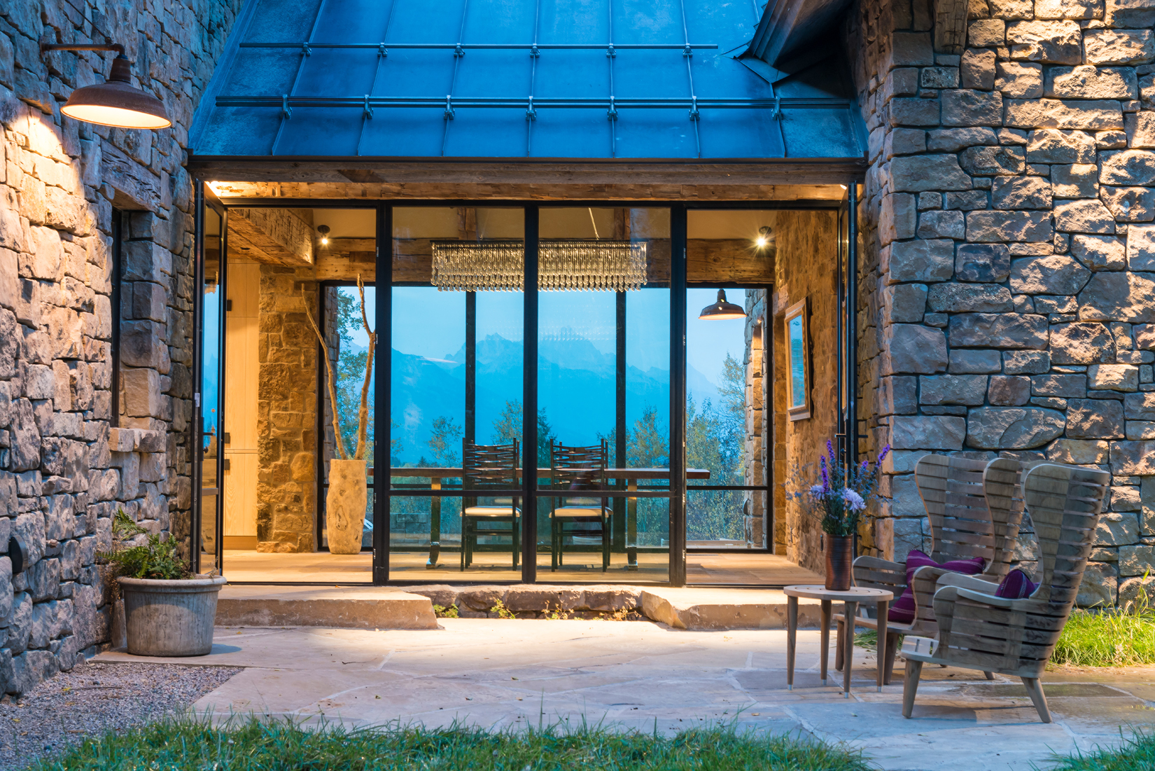 Floor-to-ceiling windows build connection to stunning Teton Mountain views in this Jackson Hole house by JLF Architects with Big-D Signature builders (photo by Audrey Hall).