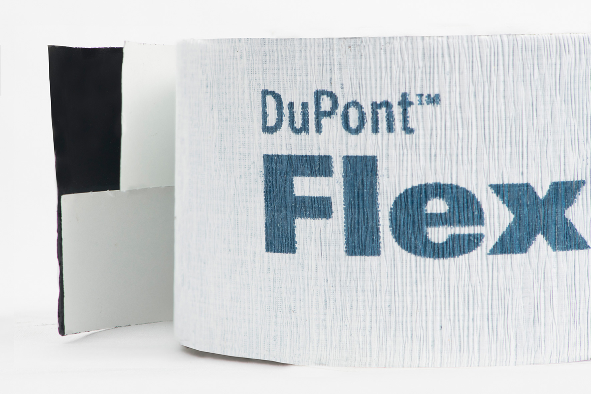 Specially designed release paper on DuPont™ FlexWrap™ EZ helps for ease of installation around small penetrations.