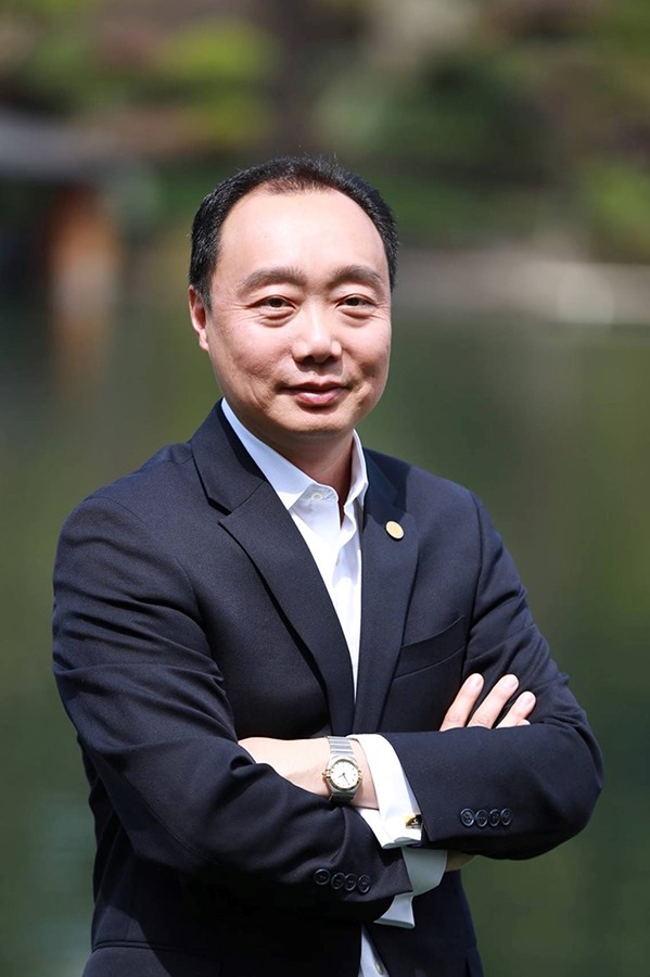 Elite principal broker Michael Zhang joins Cascade Sotheby's to lead Asia Desk--world-class real estate investment services for international buyers
