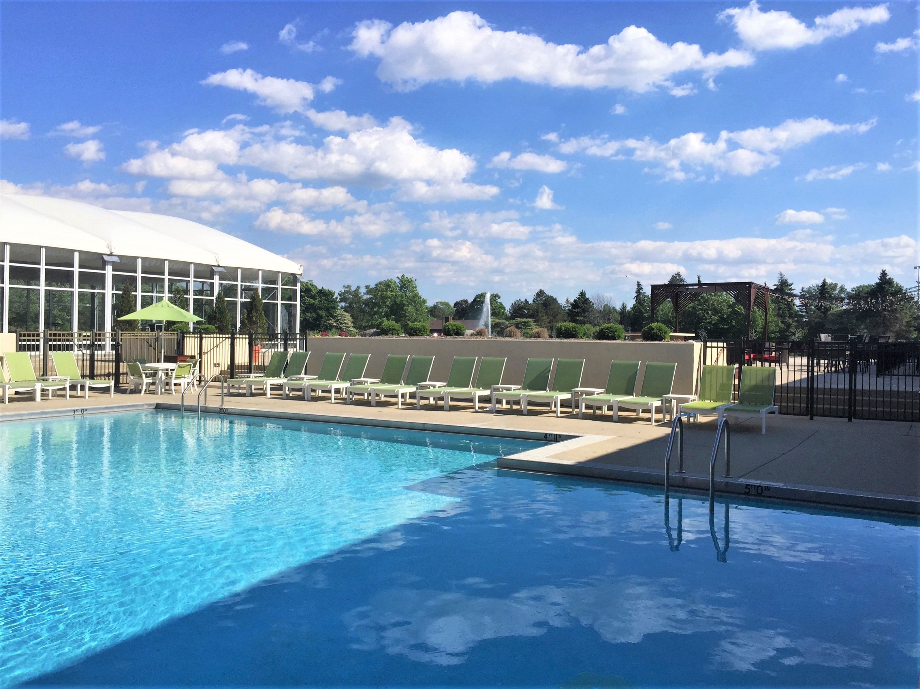 Outdoor Lakeside Plaza Pool with poolside bar service