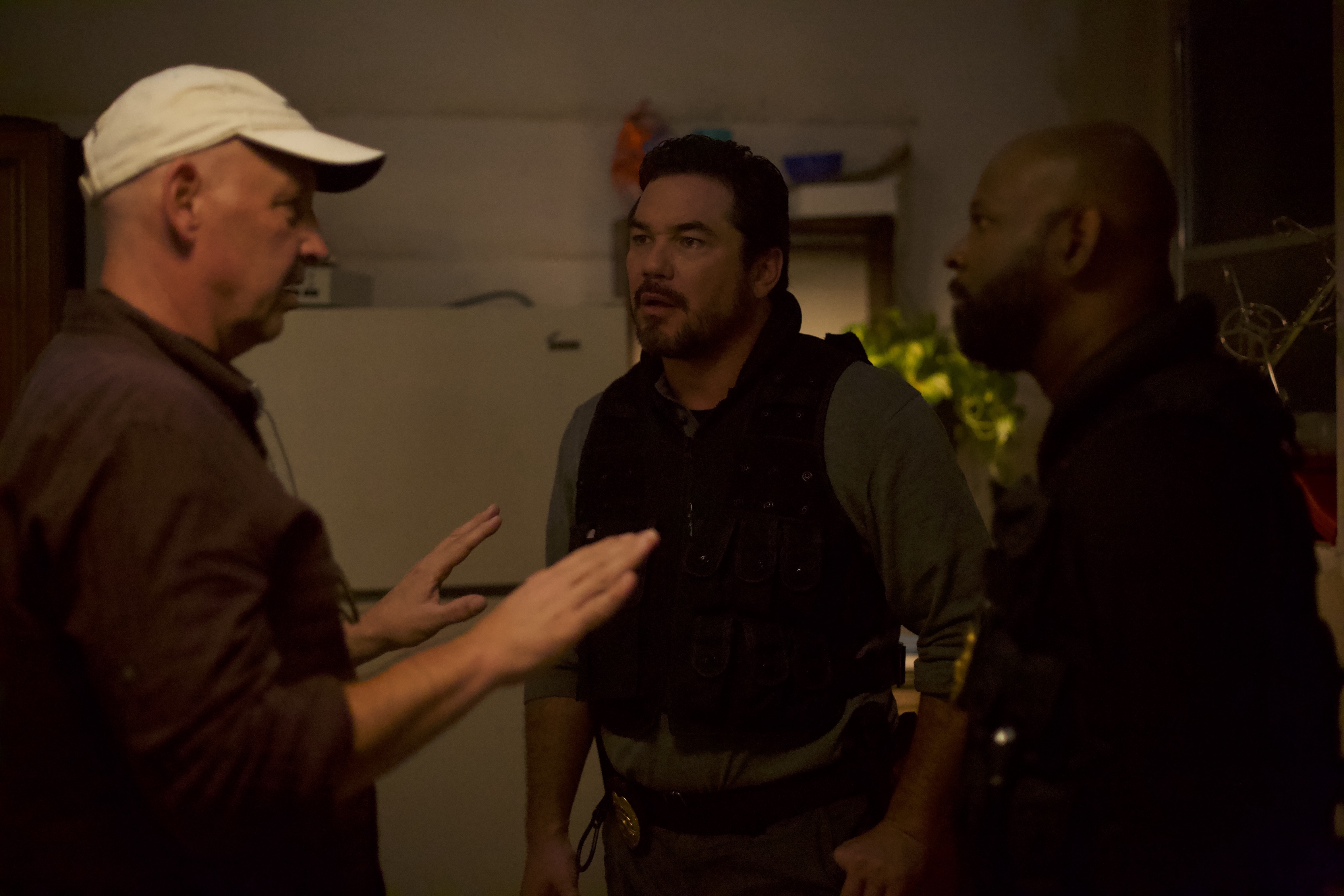 Nick Searcy discussing scene with Dean Cain and Alfonzo Rachel on the set of Gosnell.