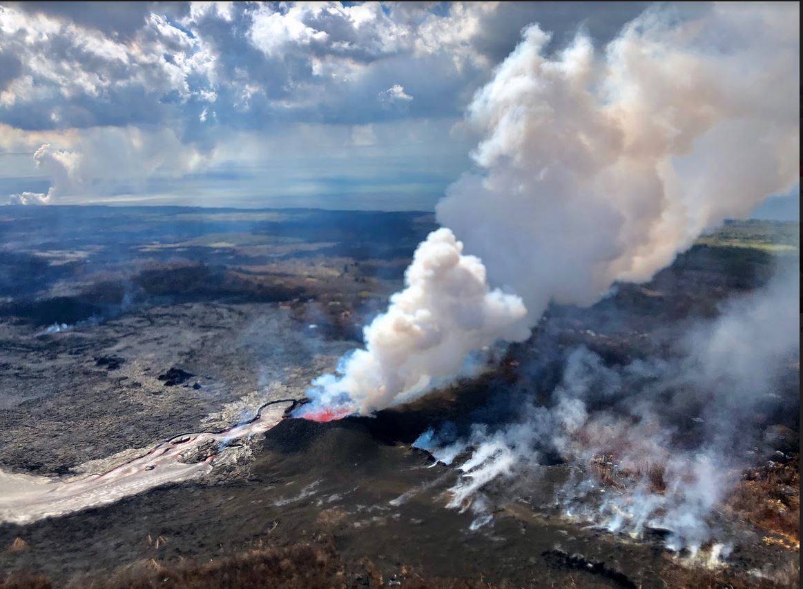Fissure 8 and Leilani Estates, Image by Ron Chapple at GEO1